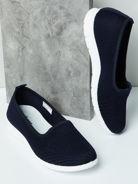 

max Women Navy Blue Slip-On Sneakers