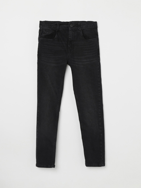 

max Boys Black Slim Fit Mid-Rise Clean Look Jeans
