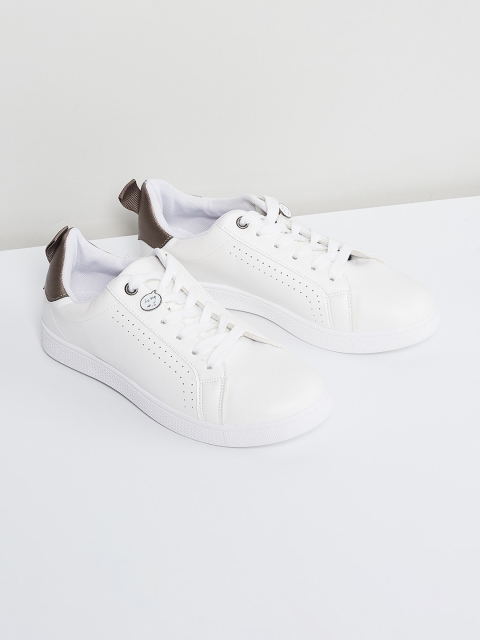 

max Women White Sneakers