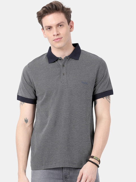 

VUDU Men Grey Solid Polo Collar T-shirt
