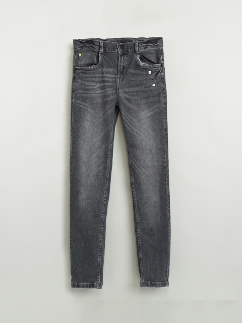 max Boys Black Regular Fit Mid-Rise Clean Look Jeans