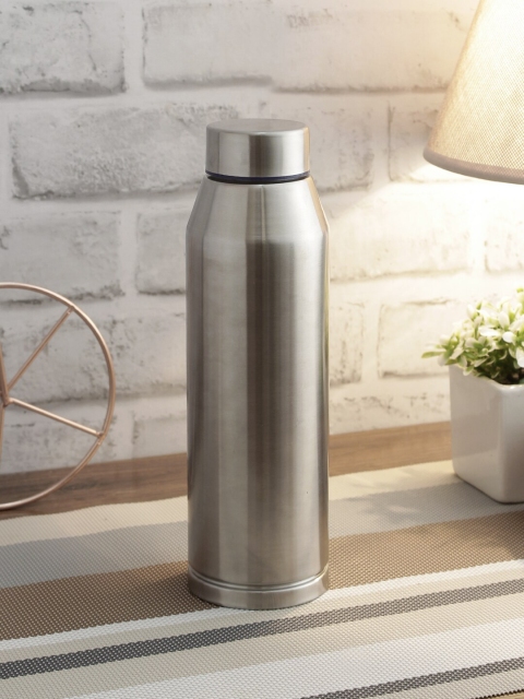 

smart serve Set Of 3 Silver-Toned Solid BPA Free Stainless Steel Fridge Water Bottles 600 ml Each
