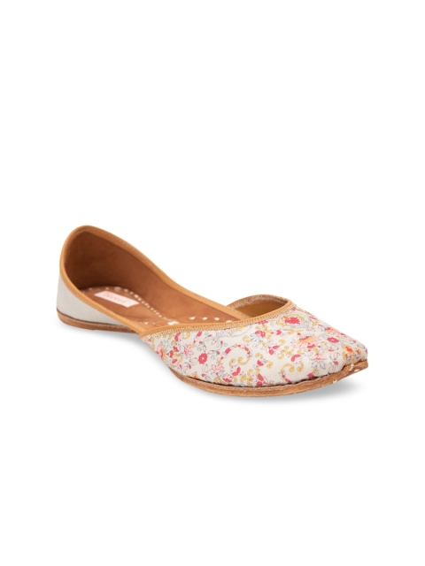 

Jivaana Women White Printed Leather Mojaris