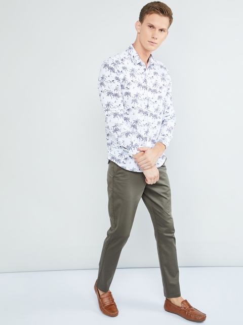 

max Men Blue & White Regular Fit Printed Casual Shirt