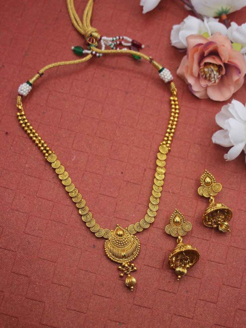 

Sia Art Jewellery Gold-Plated Antique South Indian Jewellery Set
