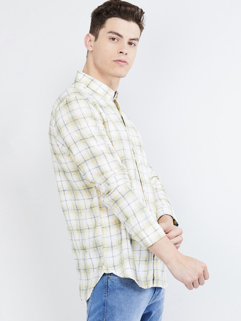 

max Men Yellow Slim Fit Checked Casual Shirt