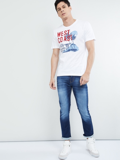 

max Men White & Red Printed Round Neck T-shirt