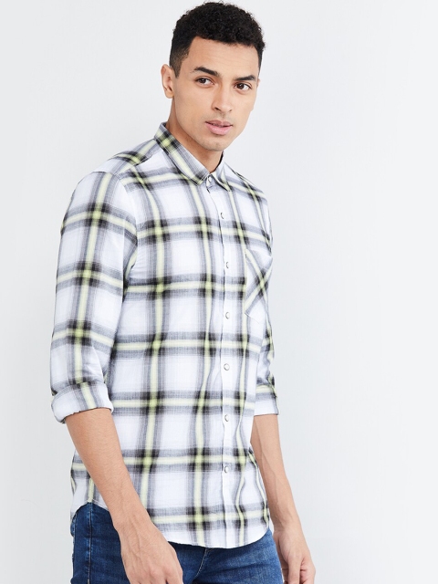 

max Men White & Green Slim Fit Checked Casual Shirt