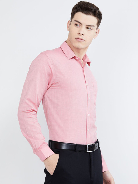 

max Men Red Regular Fit Solid Casual Shirt