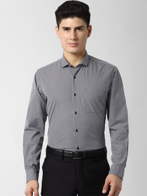 

Peter England Men Black & White Slim Fit Checked Formal Shirt