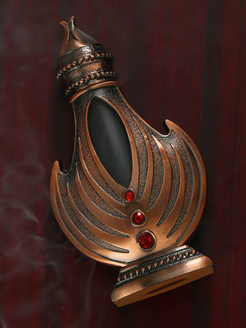 

Shama Shamshul Unisex Mubarak Series Alcohol Free Undiluted Natural Attar 15 ml, Gold