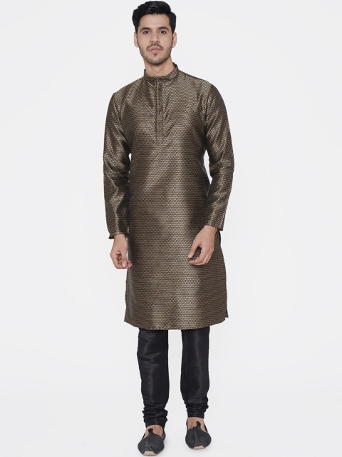 

TABARD Men Black & Gold Self Design Kurta with Pyjamas