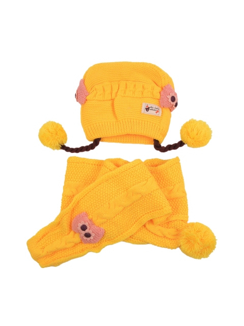 

Yellow Bee Girls Yellow Solid Beanie with Muffler