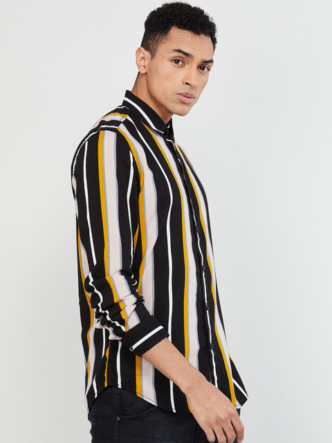 

max Men Black & Off-White Slim Fit Striped Casual Shirt