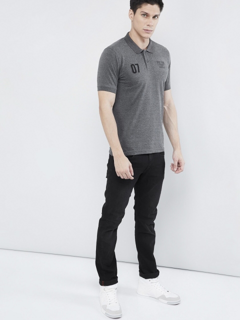 

max Men Grey Solid Polo Collar T-shirt