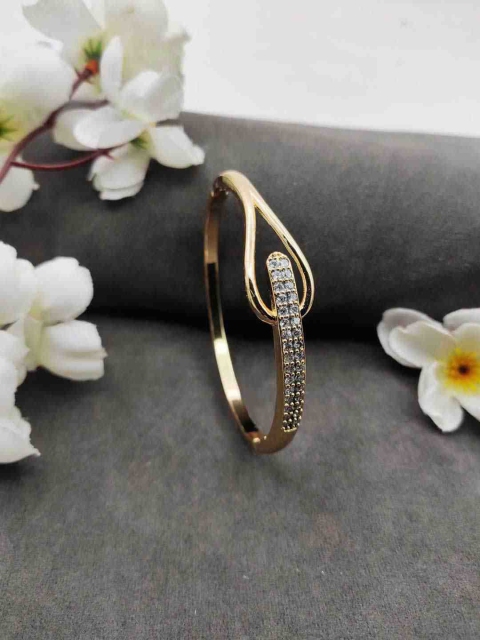 

Sia Art Jewellery Gold-Plated Cubic Zirconia Bangle-Style Bracelet