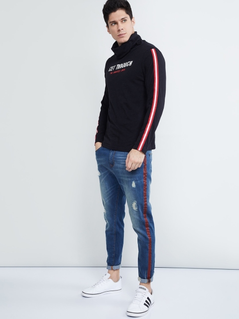 

max Men Black Solid Cowl Neck T-shirt