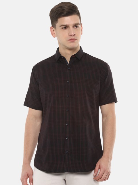 

V Dot Men Black & Maroon Slim Fit Checked Casual Shirt