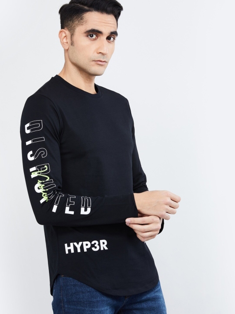 

max Men Black & White Printed Round Neck T-shirt