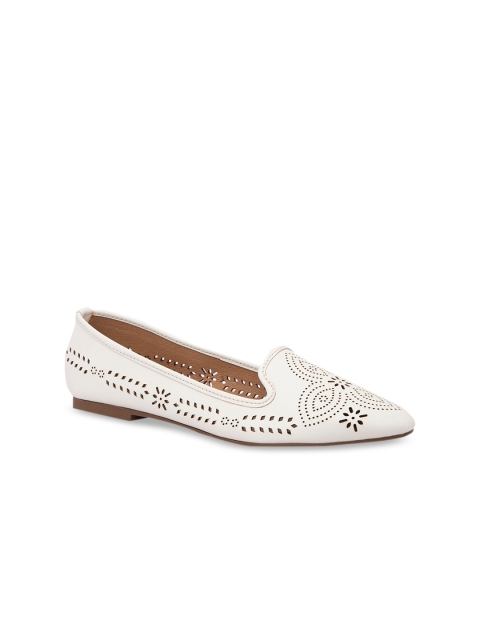 

Inc 5 Women White Textured Pumps
