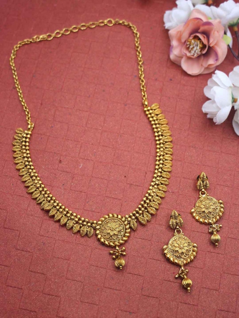

Sia Art Jewellery Gold-Plated South Indian Necklace Set
