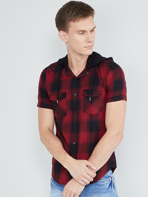 

max Men Red & Black Slim Fit Checked Casual Shirt