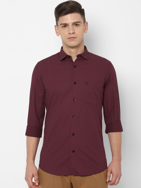 

Allen Solly Men Maroon Slim Fit Printed Casual Shirt