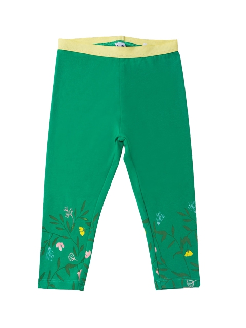 

5.10.15 Girls Green Tapered Fit Solid Regular Trousers