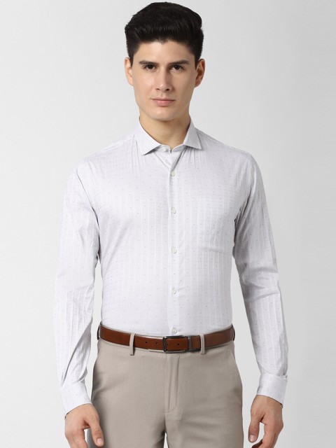 

Peter England Men White & Brown Slim Fit Checked Formal Shirt