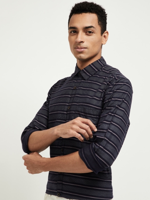 

max Men Blue Regular Fit Striped Casual Shirt