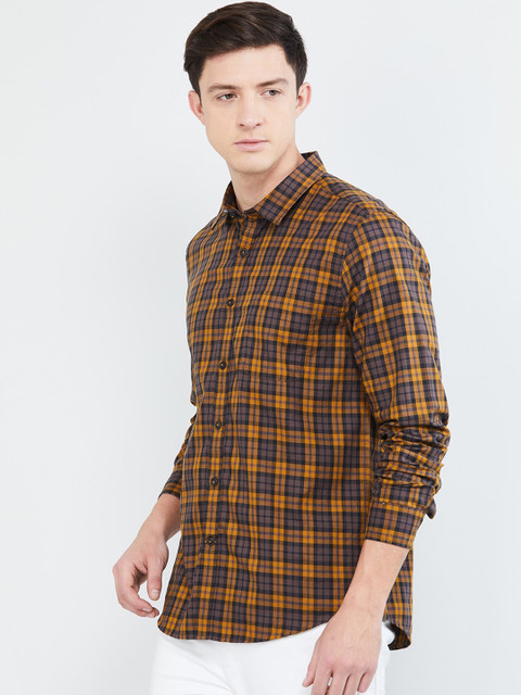 

max Men Mustard Yellow & Black Regular Fit Checked Casual Shirt