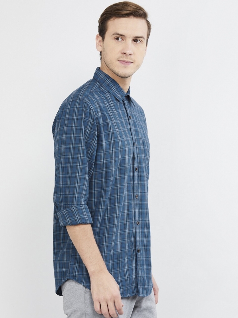 

max Men Blue Slim Fit Checked Casual Shirt