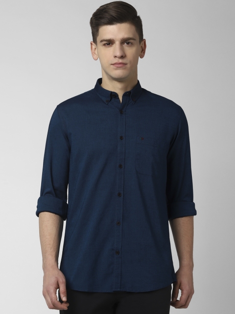 

Peter England Casuals Men Navy Blue Regular Fit Solid Casual Shirt