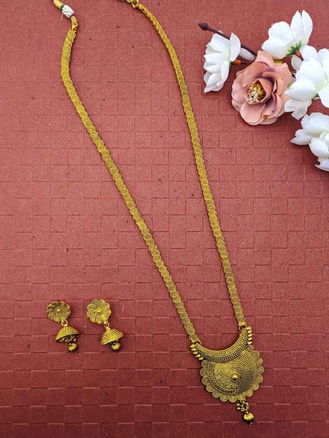 

Sia Art Jewellery Gold Antique Festive Jewellery Set