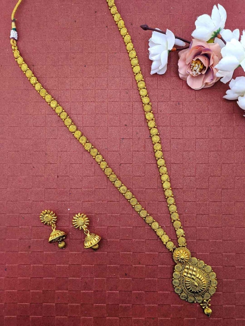 

Sia Art Jewellery Gold-Plated South Indian Festive Antique Jewellery Set