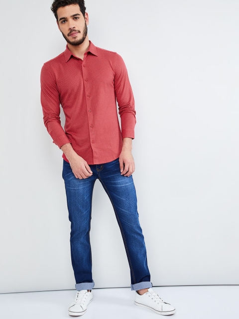 

max Men Red Regular Fit Printed Casual Shirt