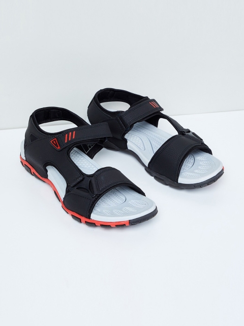 

max Men Black Sports Sandals