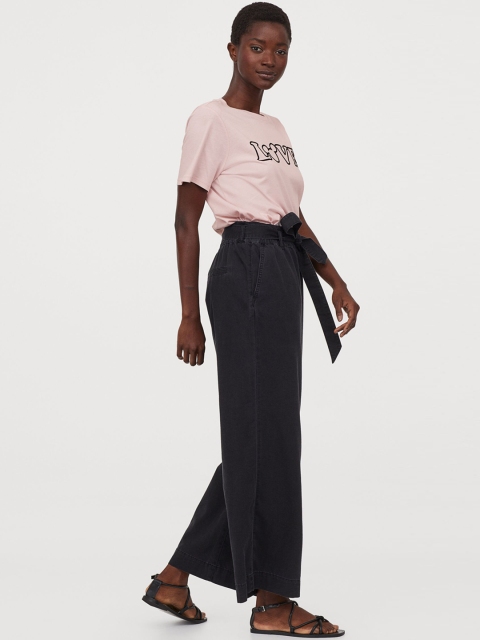

H&M Women Pink T-Shirt With A Motif