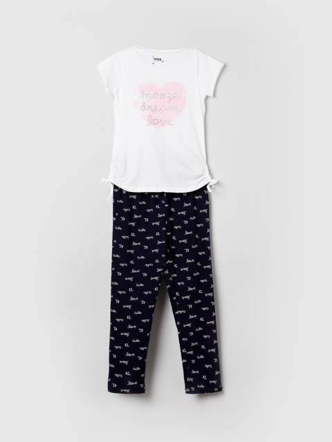 

max Girls White & Navy Blue Printed Night suit