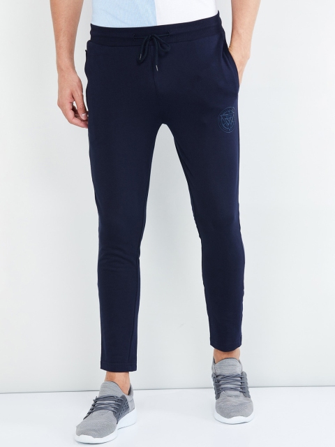 

max Men Navy Blue Solid Slim Fit Track Pant