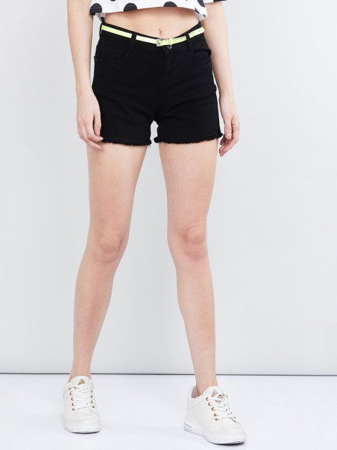 

max Women Black Solid Regular Fit Denim Shorts