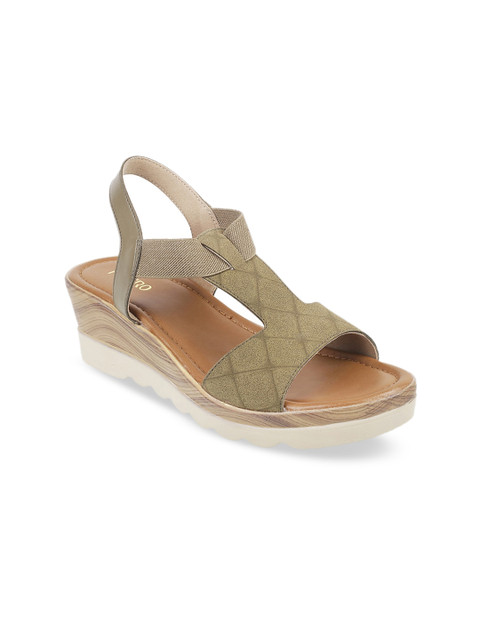 

Metro Women Green Textured Wedges