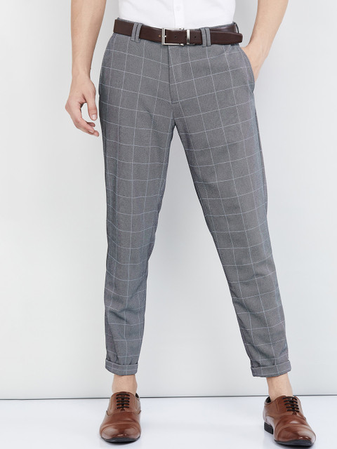 

max Men Grey & White Slim Fit Checked Regular Trousers