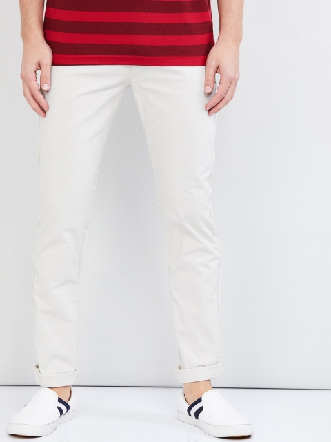 

max Men Off-White Skinny Fit Solid Chinos