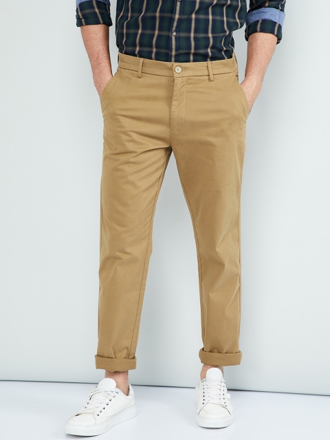 max Men Khaki Regular Fit Solid Trousers