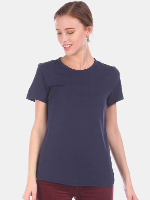 

GAP Women Blue Solid Round Neck T-shirt