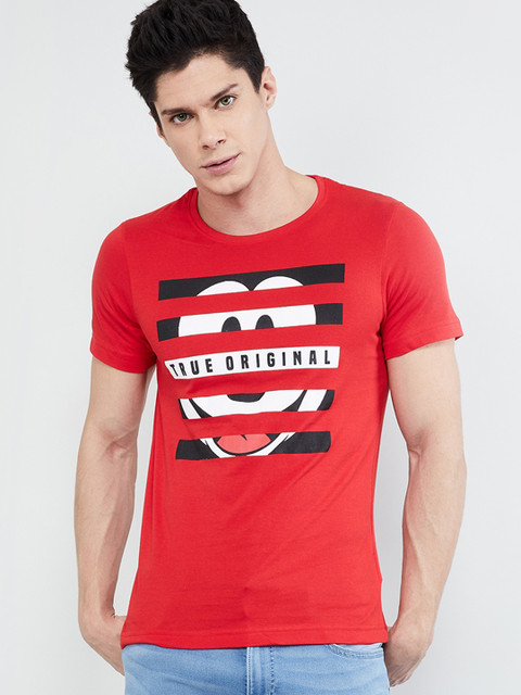 

max Men Red Mickey Mouse Printed Round Neck T-shirt