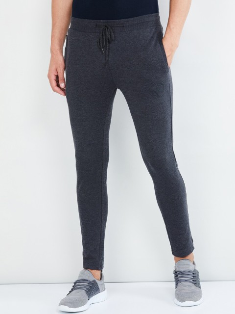 

max Men Charcoal Grey Solid Slim-Fit Track Pants