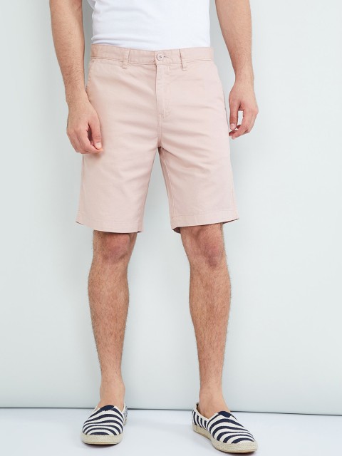 

max Men Pink Solid Regular Fit Regular Shorts