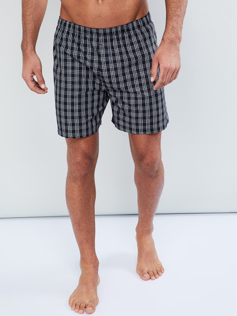 

max Men Black & White Checked Boxers